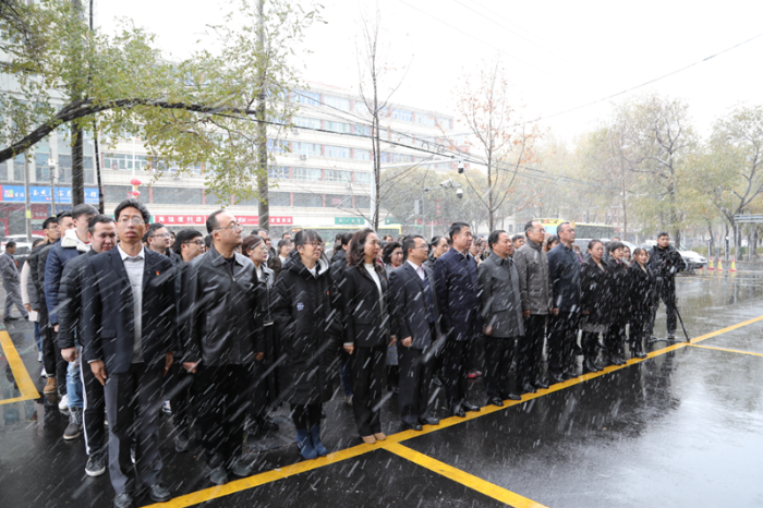 新疆藥監(jiān)局所屬5家事業(yè)單位掛牌