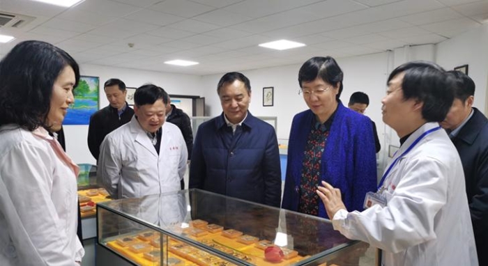 焦紅赴江西調(diào)研對口支援和藥品監(jiān)管工作.