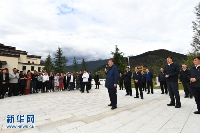 習(xí)近平在西藏考察