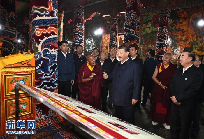 習(xí)近平在西藏考察