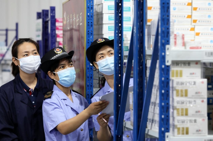 圖為檢查現(xiàn)場。