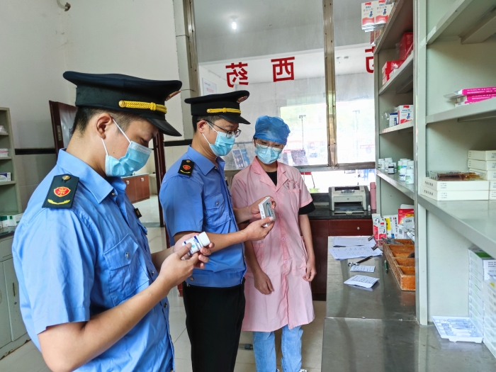 圖為檢查現(xiàn)場。