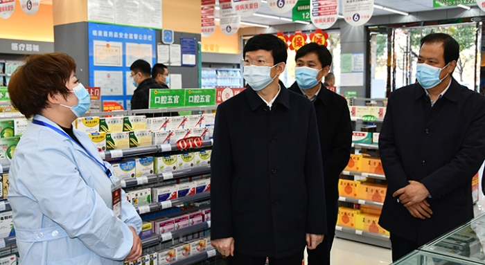 李利在安徽調(diào)研定點幫扶和基層藥品監(jiān)管工作.