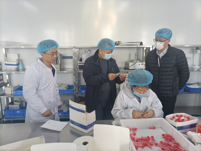 圖為檢查現(xiàn)場(chǎng)。