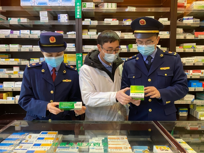 圖為檢查現(xiàn)場。