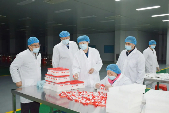 新疆維吾爾自治區(qū)藥監(jiān)局開展藥品監(jiān)管工作調(diào)研。