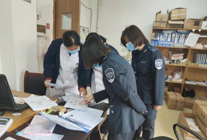 圖為檢查現(xiàn)場(chǎng)