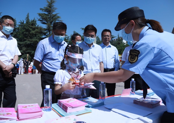 圖為宣傳活動(dòng)現(xiàn)場(chǎng)。