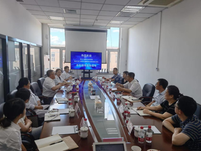 省藥監(jiān)局副局長王鐵寒帶隊(duì)深入企業(yè)幫扶指導(dǎo) 助力醫(yī)療器械創(chuàng)新發(fā)展。