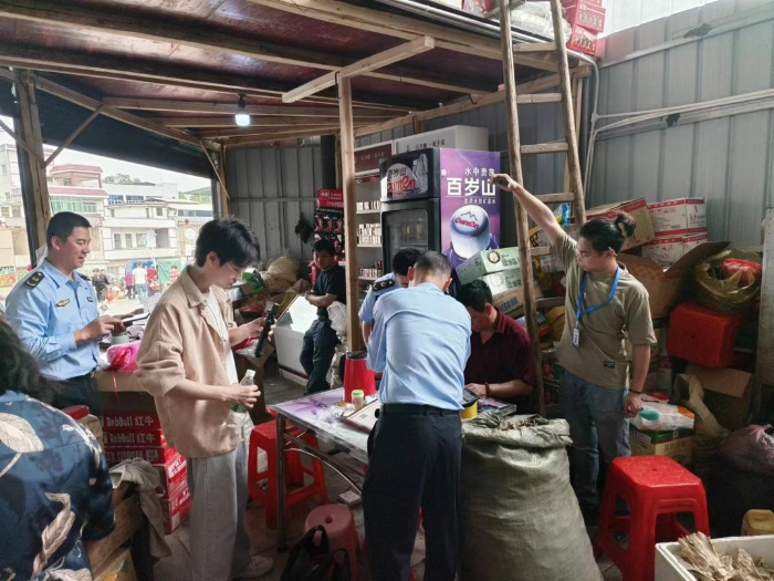 藍山：強化食品安全輿論監(jiān)督 助推省級食安示范縣城創(chuàng)建