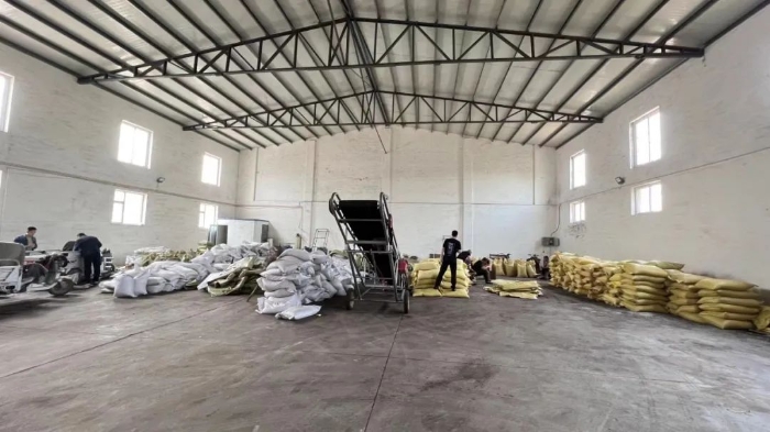 假冒偽劣化肥查扣現(xiàn)場