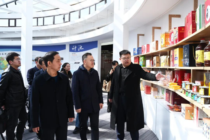 山西省藥監(jiān)局贠亞明局長(zhǎng)在忻州調(diào)研市縣藥品監(jiān)管能力標(biāo)準(zhǔn)化建設(shè)工作