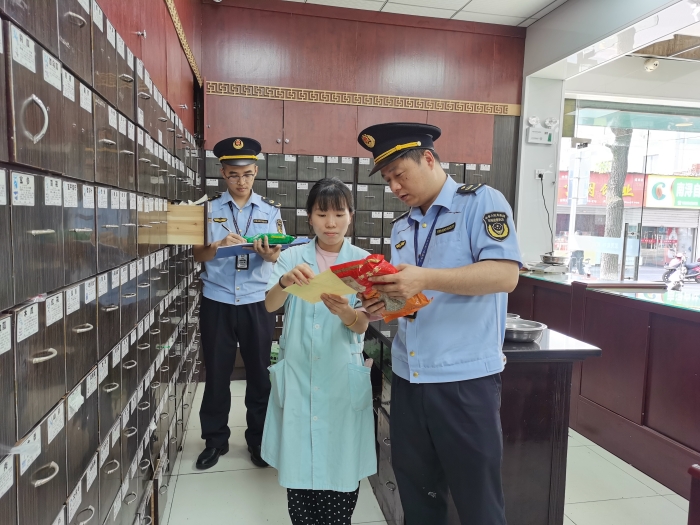 湖州南潯開展梅雨季中藥飲片專項檢查3