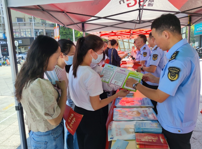 南豐聯(lián)合舉行2024年“藥品安全宣傳周”主題宣傳活動