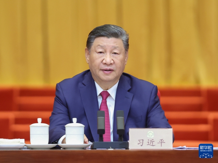 9月20日上午，中共中央、全國政協(xié)在全國政協(xié)禮堂隆重舉行慶祝中國人民政治協(xié)商會議成立75周年大會。中共中央總書記、國家主席、中央軍委主席習(xí)近平出席大會并發(fā)表重要講話。新華社記者 鞠鵬 攝